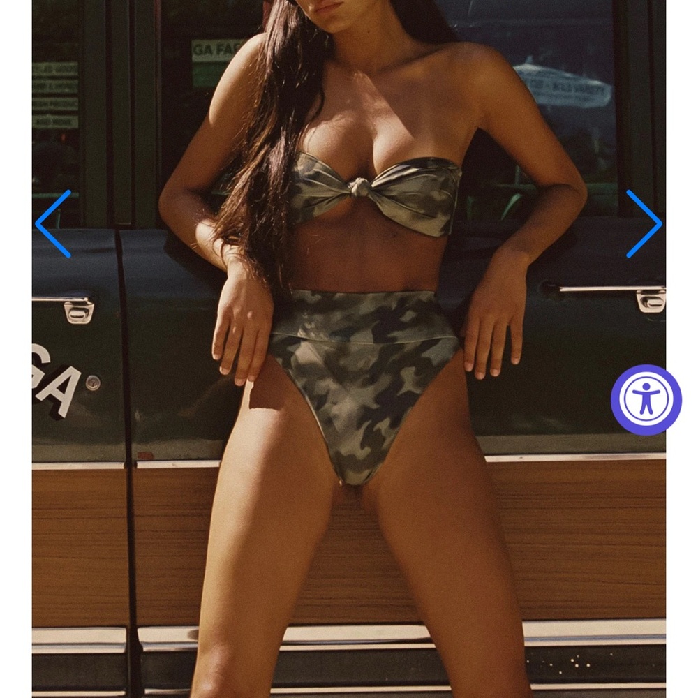 Skatie Green Camouflage Bikini top only. - Picture 3 of 3